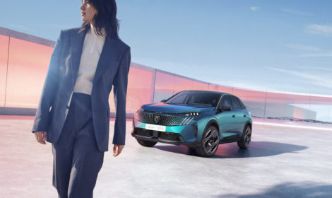 NOUVEAU PEUGEOT E-3008 : NEXT-LEVEL ELECTRIC FASTBACK SUV